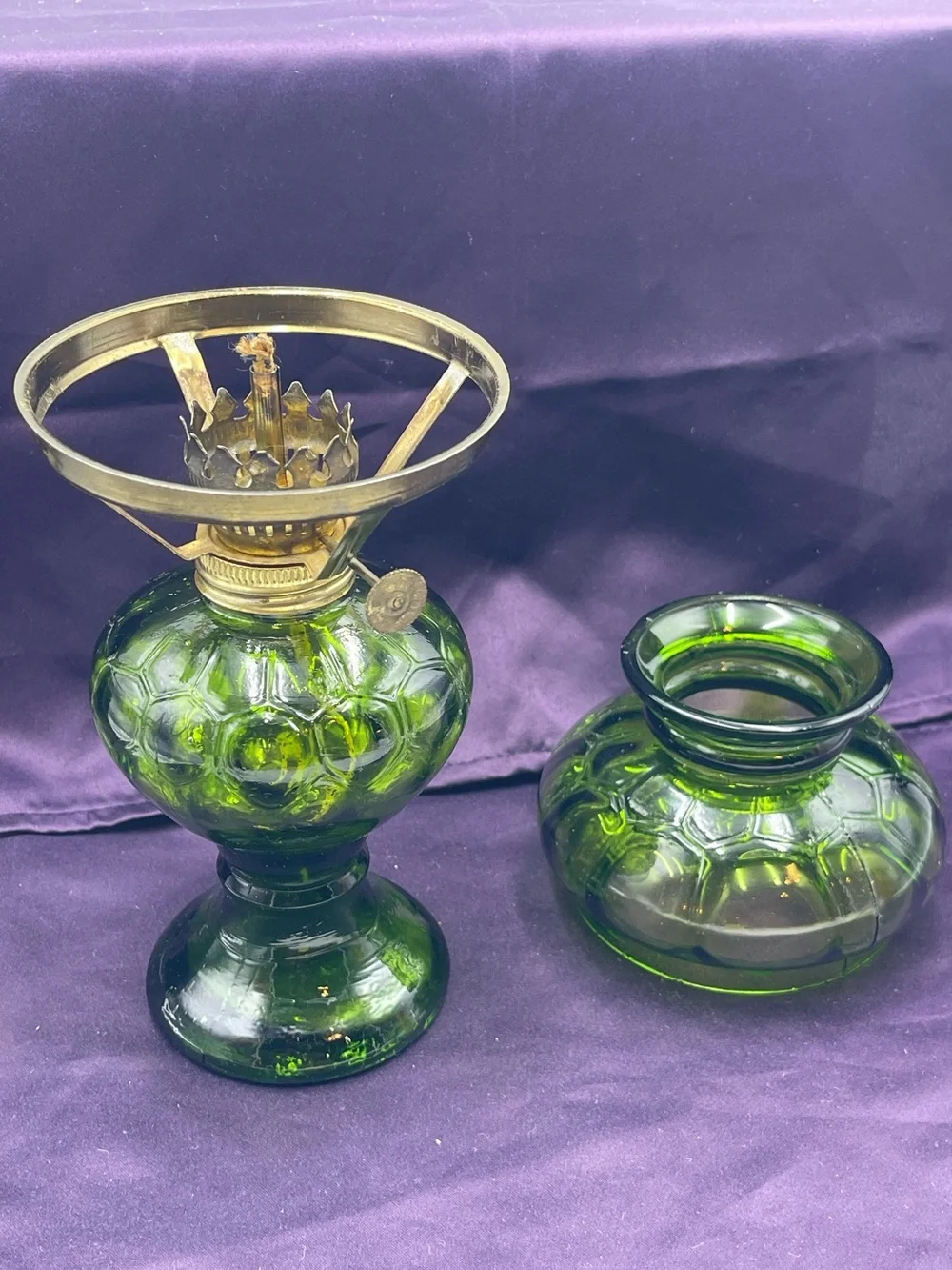 Vintage Emerald Green Pressed Glass Hurricane Oil Lamp w/Brass Metal Wick Collar